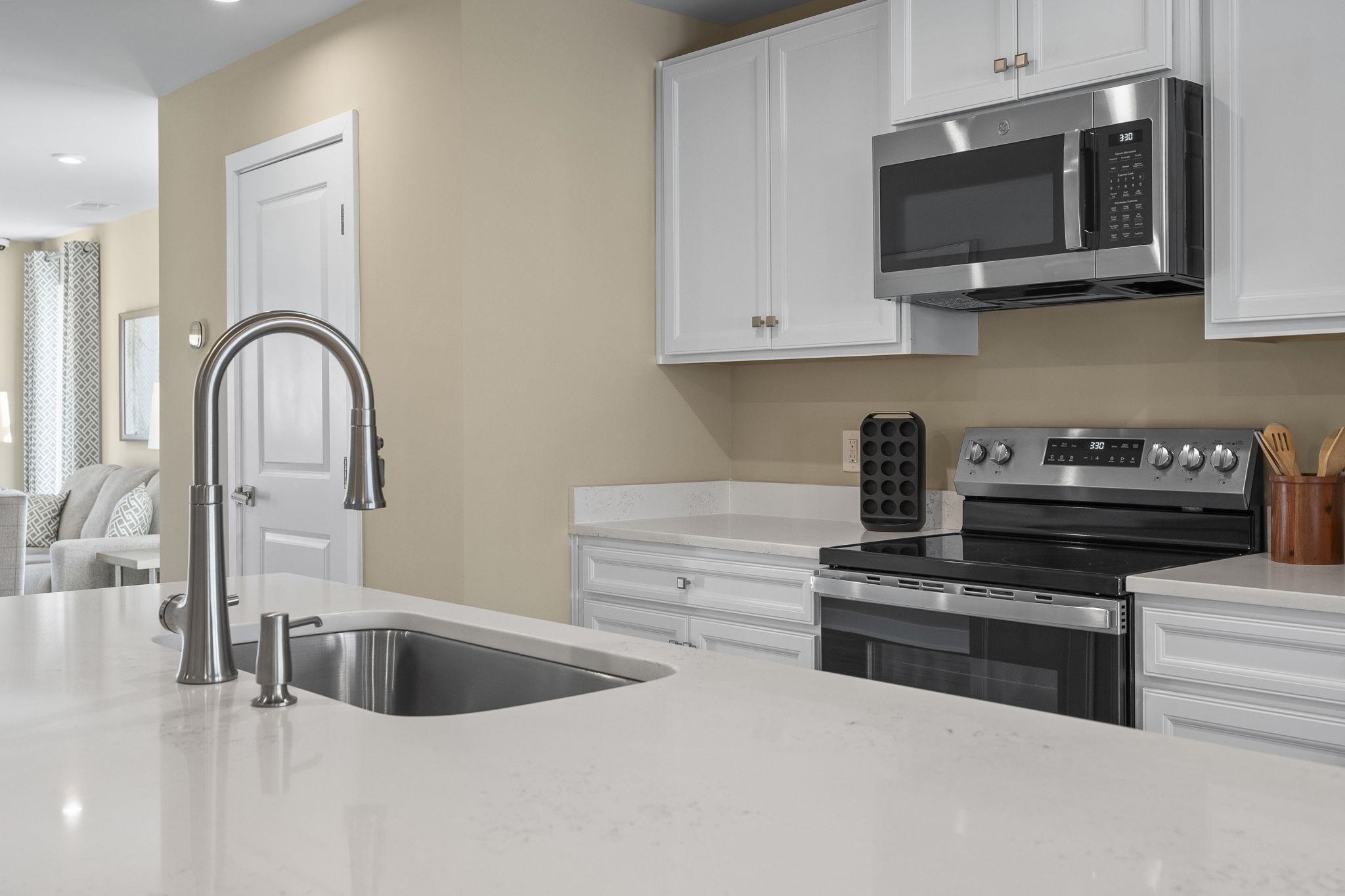 2030 Parow Lane, Unit F Ash, NC 28420 - Photo 8 of 38