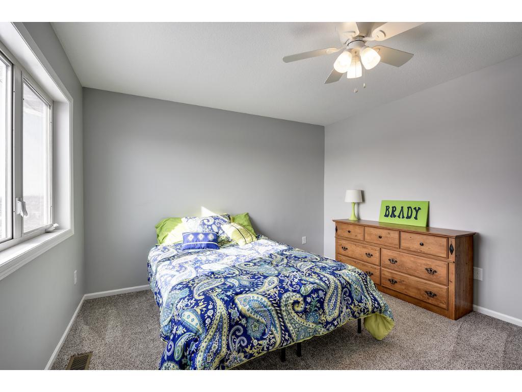 1024 Vista Ridge Lane Shakopee, MN 55379 - Photo 14 of 20 Gallery Image 14