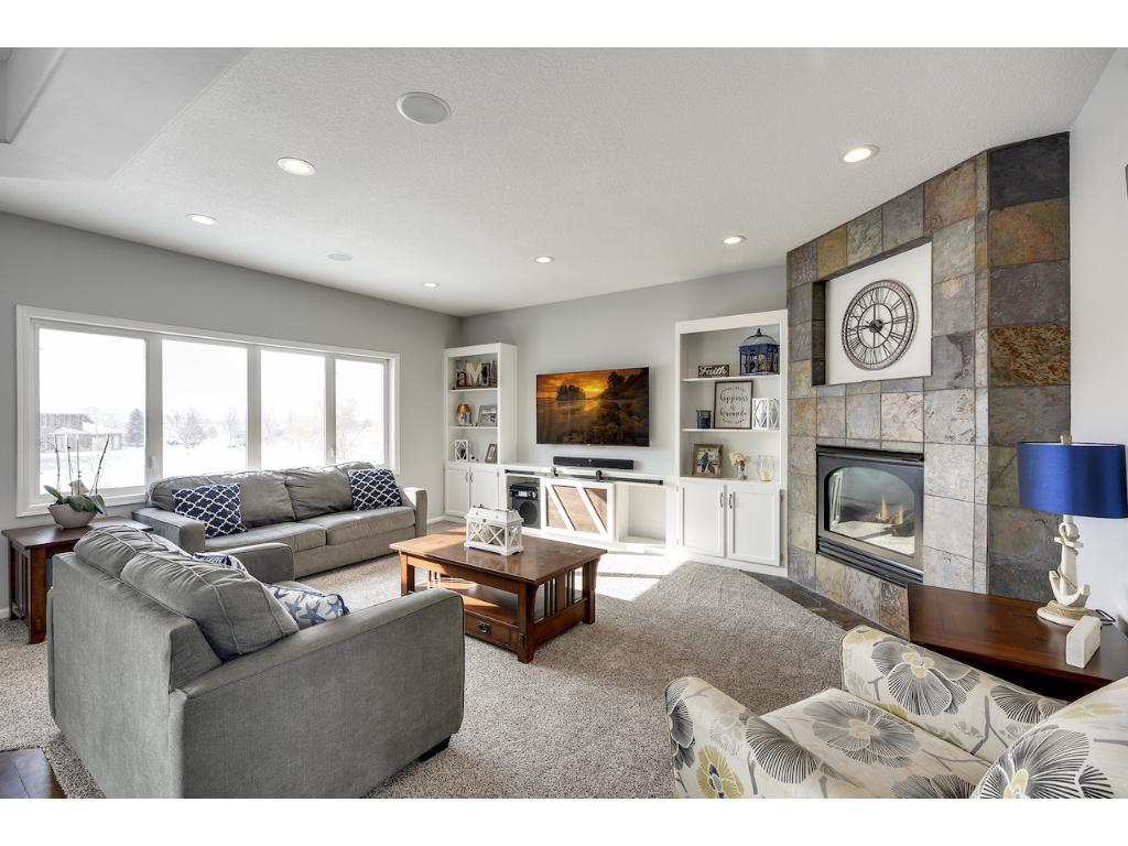 1024 Vista Ridge Lane Shakopee, MN 55379 - Photo 3 of 20 Gallery Image 3