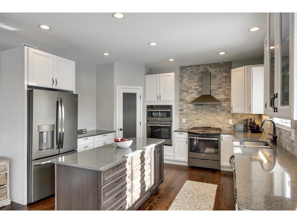 1024 Vista Ridge Lane Shakopee, MN 55379 - Photo 6 of 20 Gallery Image 6
