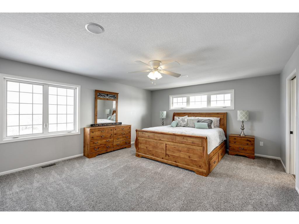 1024 Vista Ridge Lane Shakopee, MN 55379 - Photo 10 of 20 Gallery Image 10
