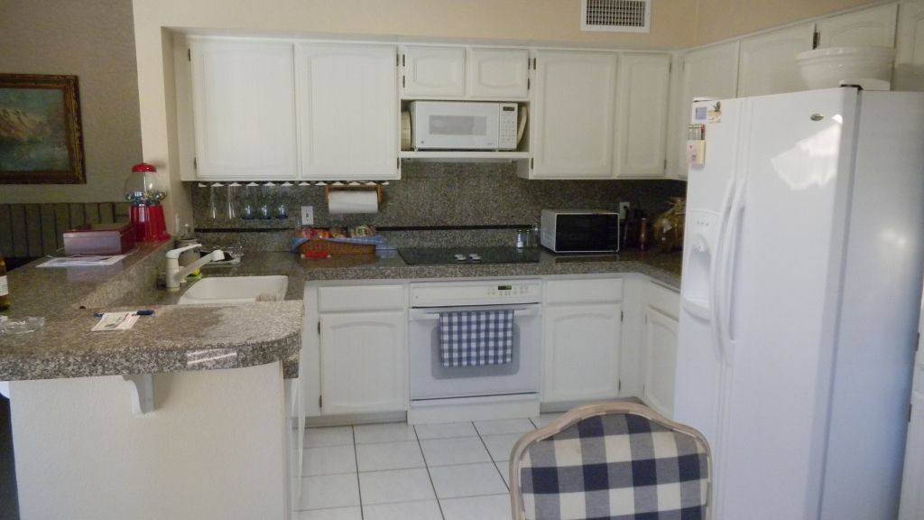 4336 East Hearn Road Phoenix, AZ 85032 - Photo 10 of 19 Kitchen