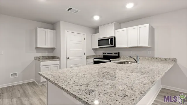 $239,900 | 14259 Monmouth Avenue, Denham Springs, LA 70726