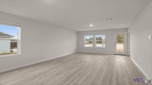 $239,900 | 14259 Monmouth Avenue, Denham Springs, LA 70726