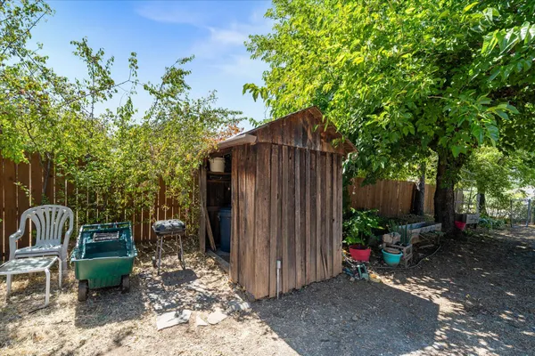 $229,900 | 6535 Placer Road, Igo, CA 96047