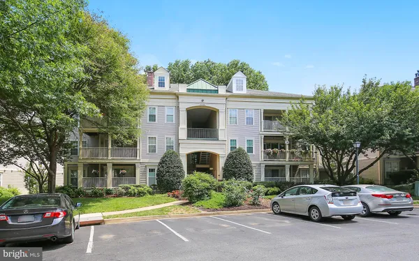 $2,875 | 15305 Diamond Cove Terrace, Unit 7B, Rockville, MD 20850