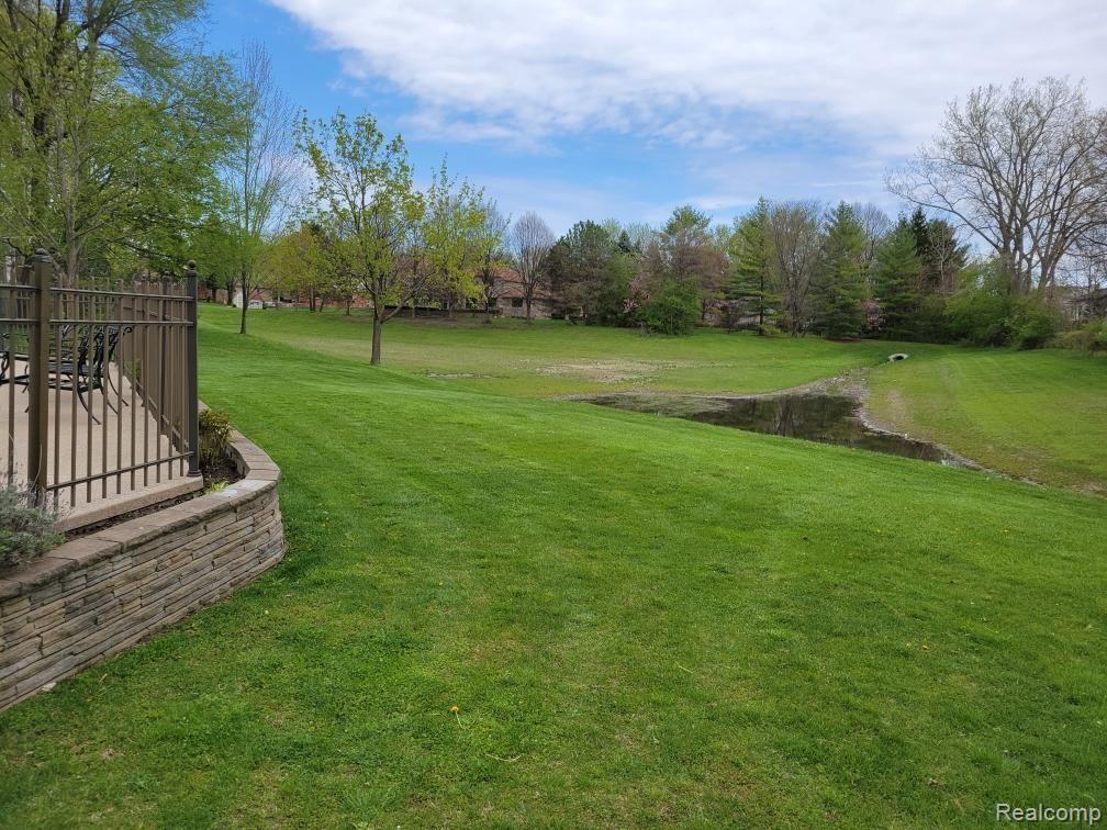 3439 Vardon Drive Rochester Hills, MI 48307 - Photo 8 of 21