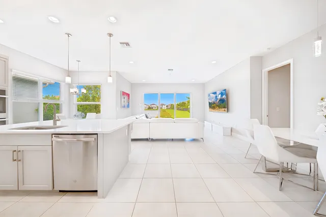 $989,000 | 15371 Green River Court, Delray Beach, FL 33446