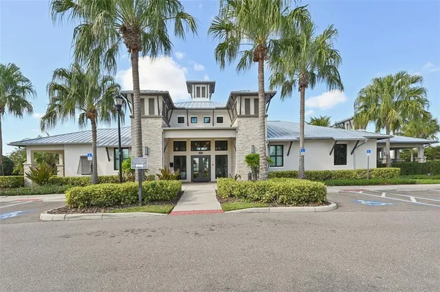 $449,900 | 7404 Futura Lane, Apollo Beach, FL 33572