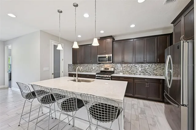 $449,900 | 7404 Futura Lane, Apollo Beach, FL 33572