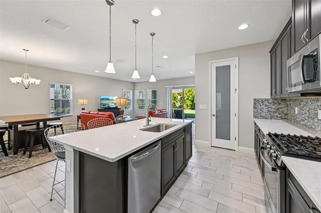 $449,900 | 7404 Futura Lane, Apollo Beach, FL 33572