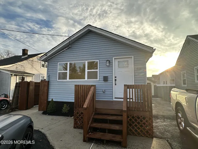 $359,000 | 888 Highway 35, Laurence Harbor, NJ 08879