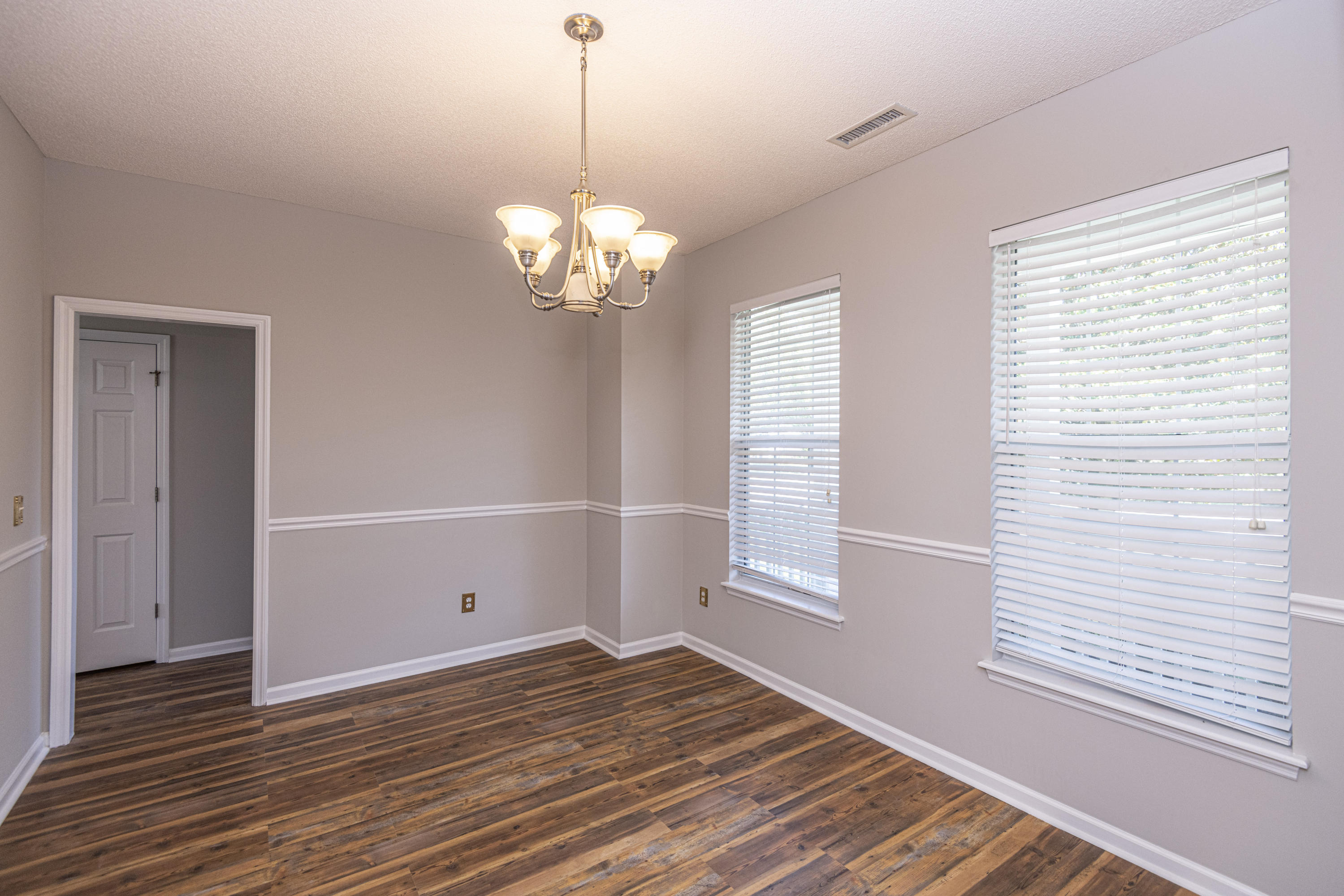 7056 Windmill Creek Road Charleston, SC 29414 - Photo 5 of 43 DSC_0371