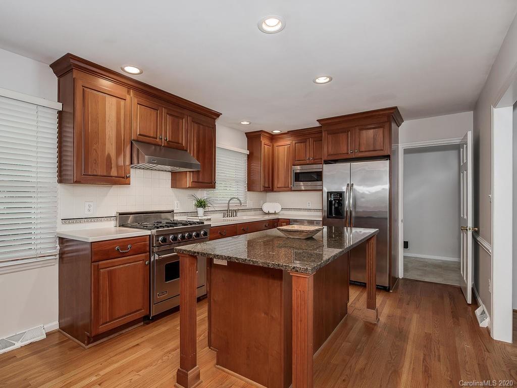 3723 Chevington Road Charlotte, NC 28226 - Photo 6 of 17 Gallery Image 6