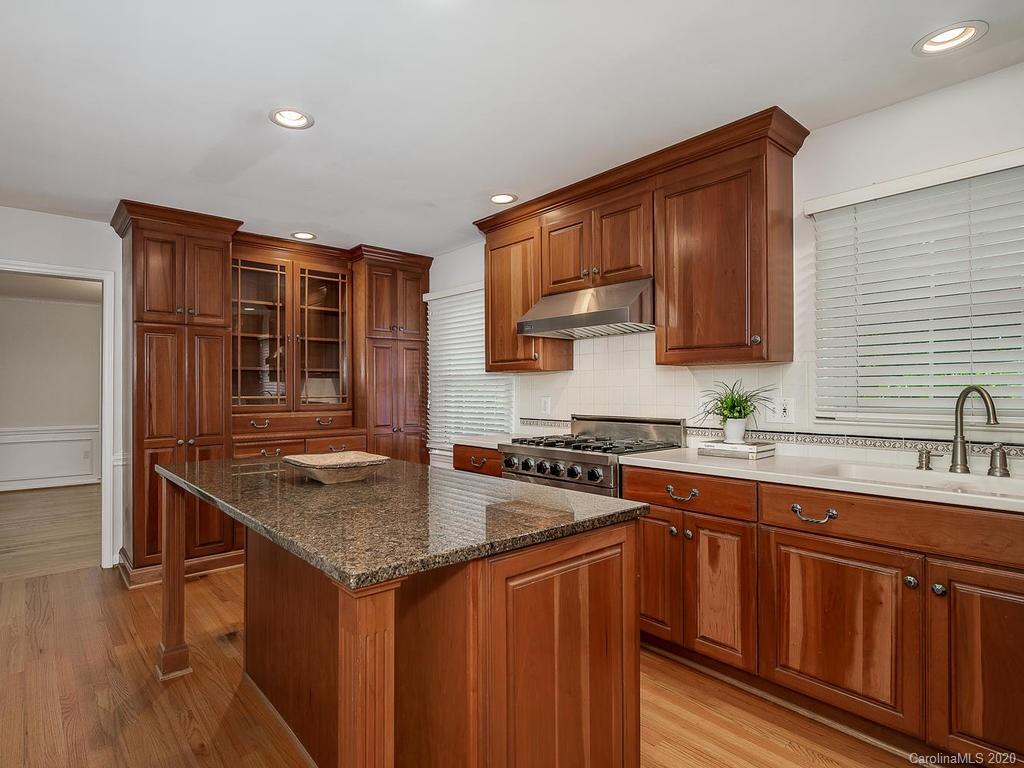 3723 Chevington Road Charlotte, NC 28226 - Photo 7 of 17 Gallery Image 7