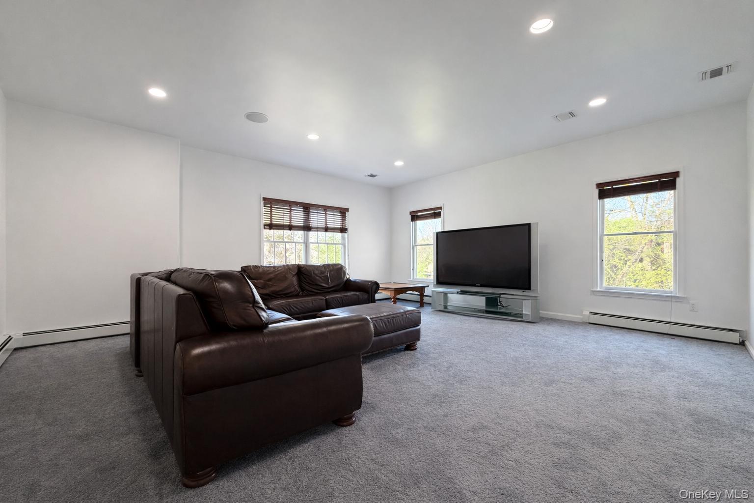 12 Fortune Way Suffern, NY 10901 - Photo 10 of 27