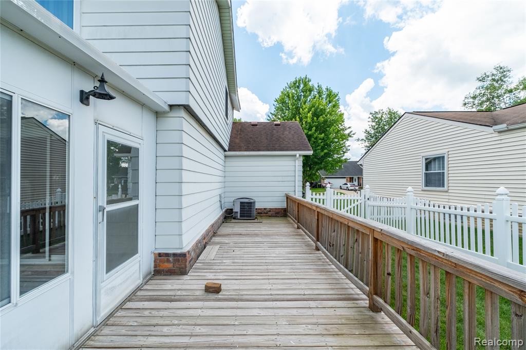42352 Park Ridge Road Novi, MI 48375 - Photo 39 of 40 Gallery Image 39