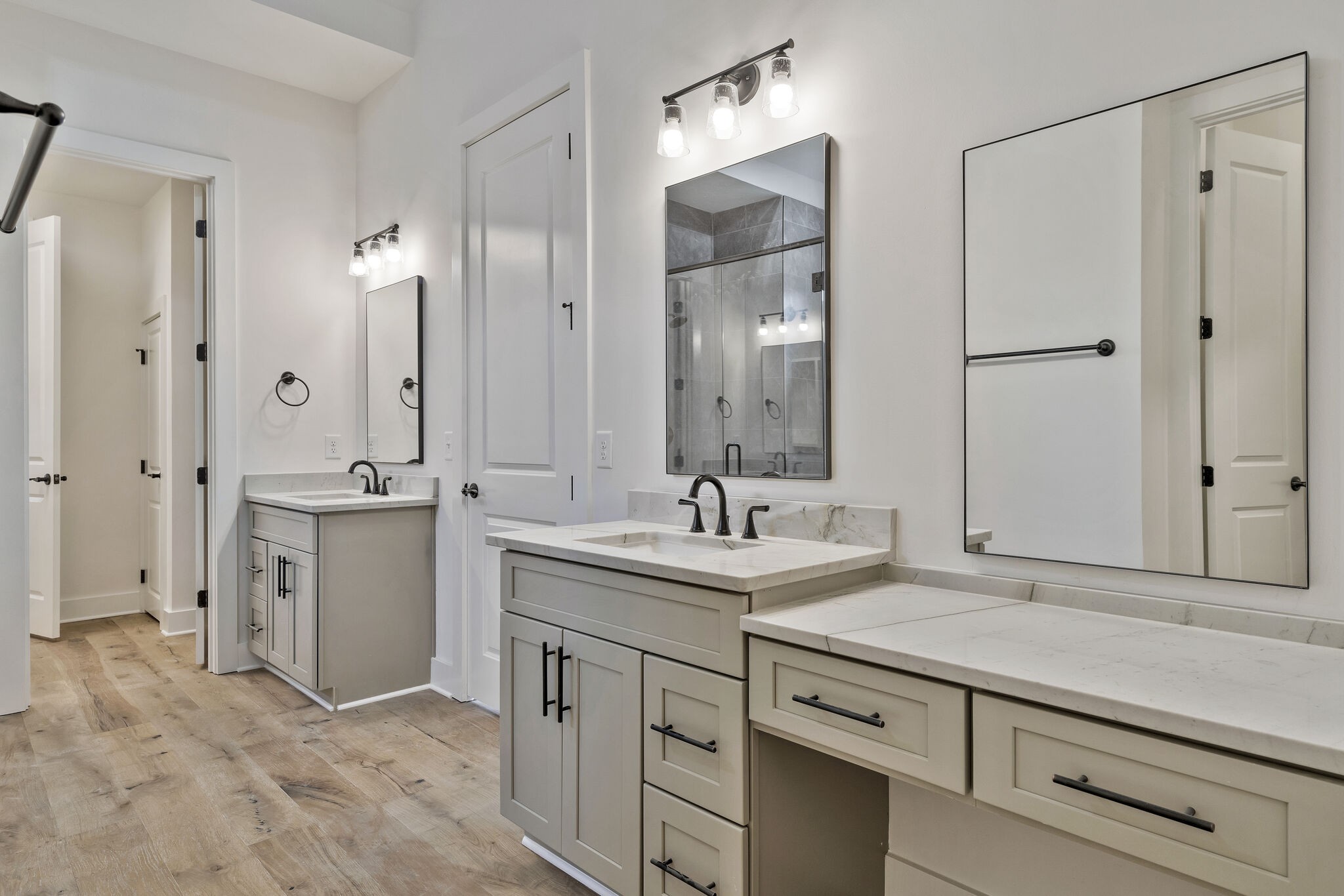 3435 Highway 25 Cottontown, TN 37048 - Photo 25 of 52 a spacious bathroom with a granite countertop sink mirror and double