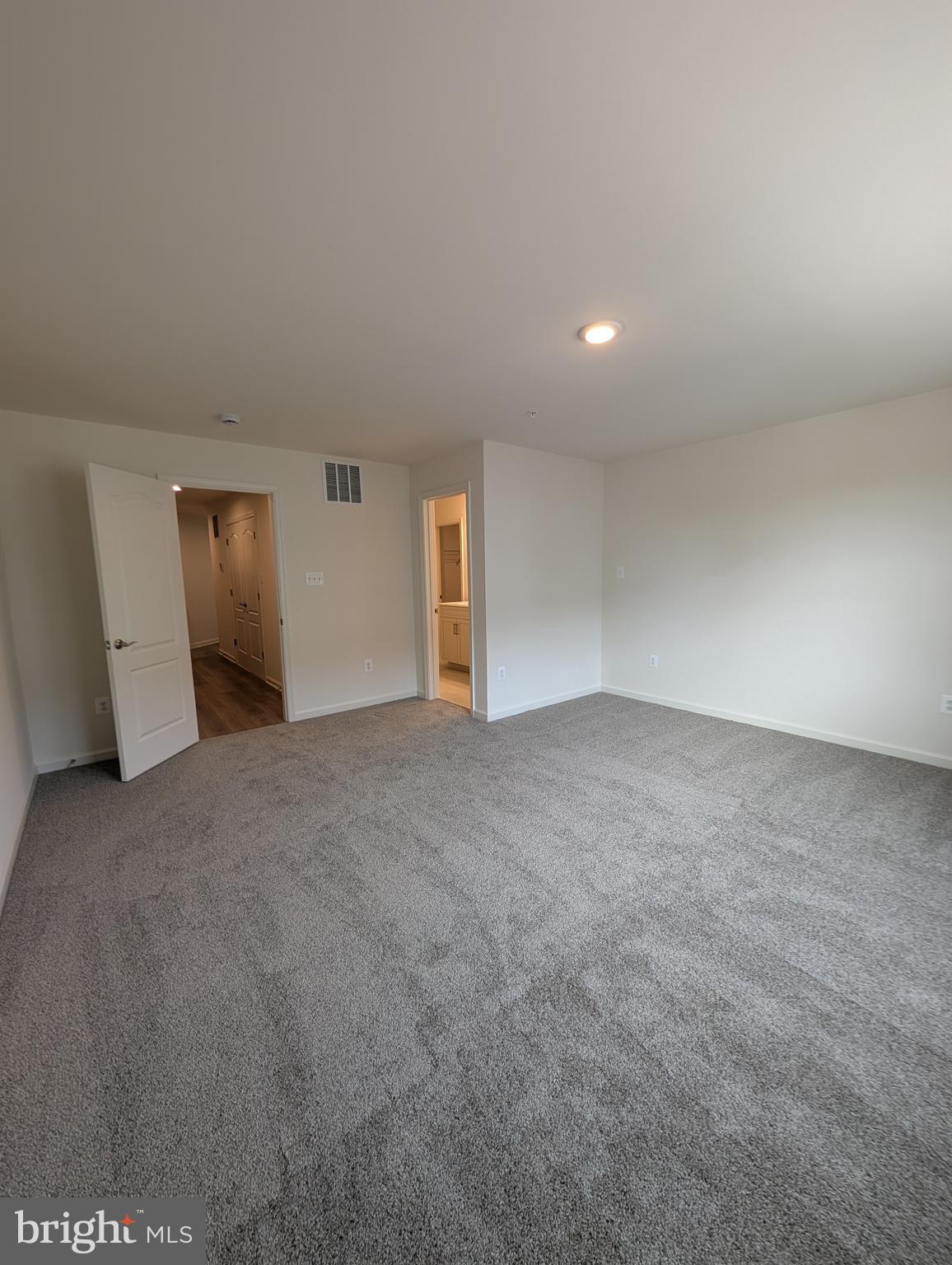 9985 A Justify Run Laurel, MD 20723 - Photo 14 of 33 a view of empty room