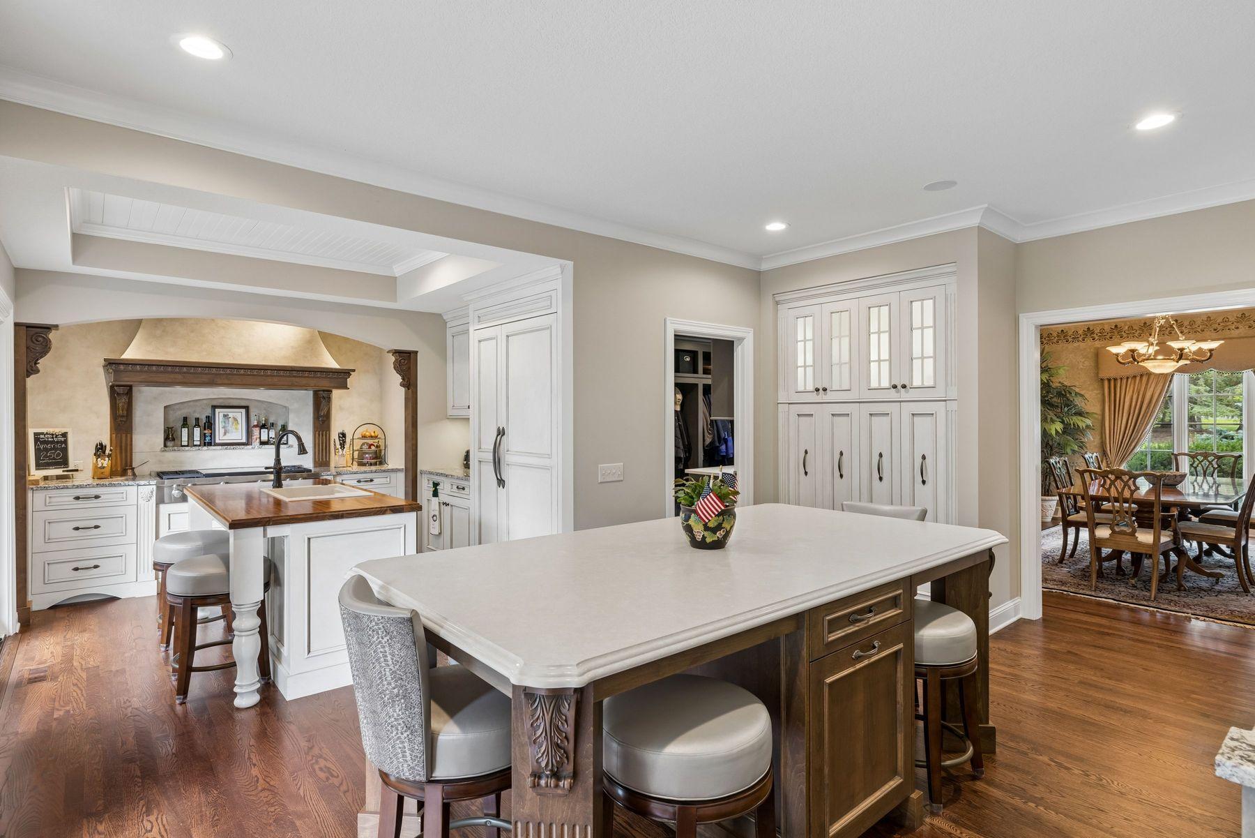 475 Highcroft Road Wayzata, MN 55391 - Photo 9 of 34