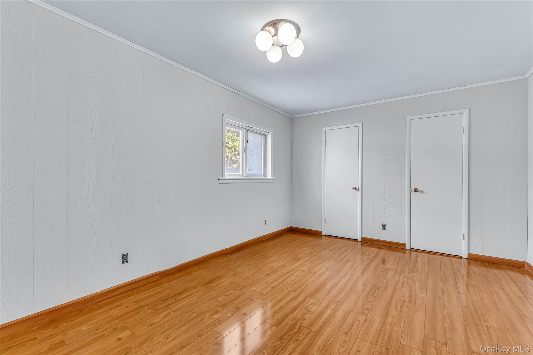 1501 Howell Road Valley Stream, NY 11580 - Photo 23 of 44