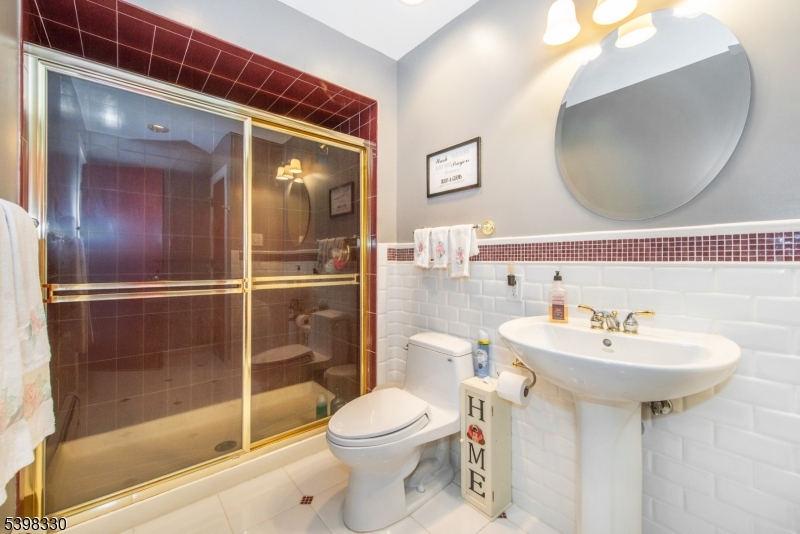 159 Kiel Avenue Butler, NJ 07405 - Photo 38 of 47