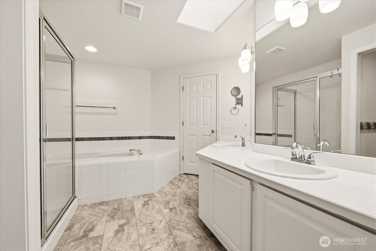 4726 Northeast 18th Place, Unit B Renton, WA 98059 - Photo 31 of 39