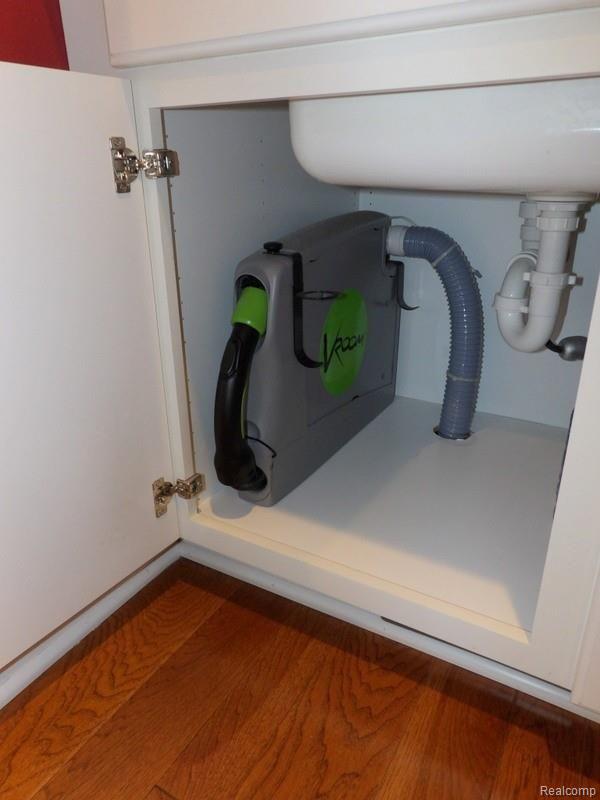 357 Rabbit Run Road Carleton, MI 48117 - Photo 40 of 69 CENTRAL VACUUM SYSTEM LOCATED IN LAUNDRY AREA!