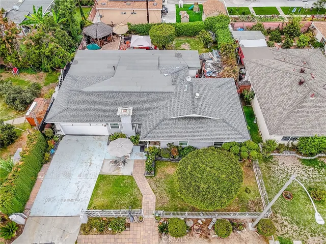 $1,085,000 | 2517 West Merle Place, Anaheim, CA 92804