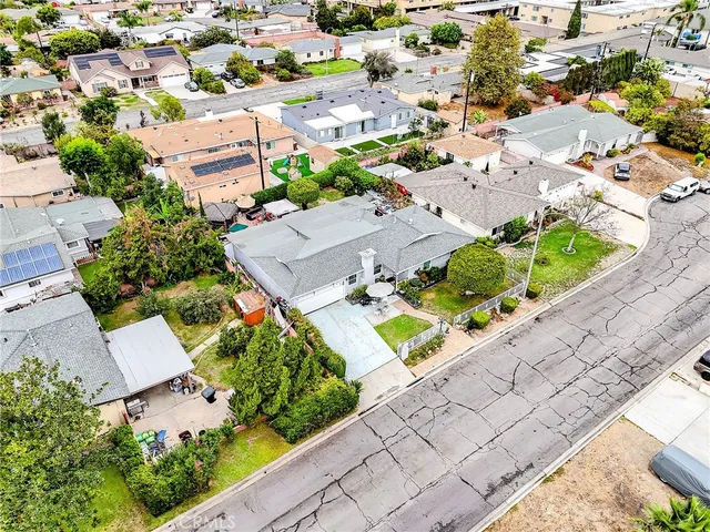 $1,085,000 | 2517 West Merle Place, Anaheim, CA 92804