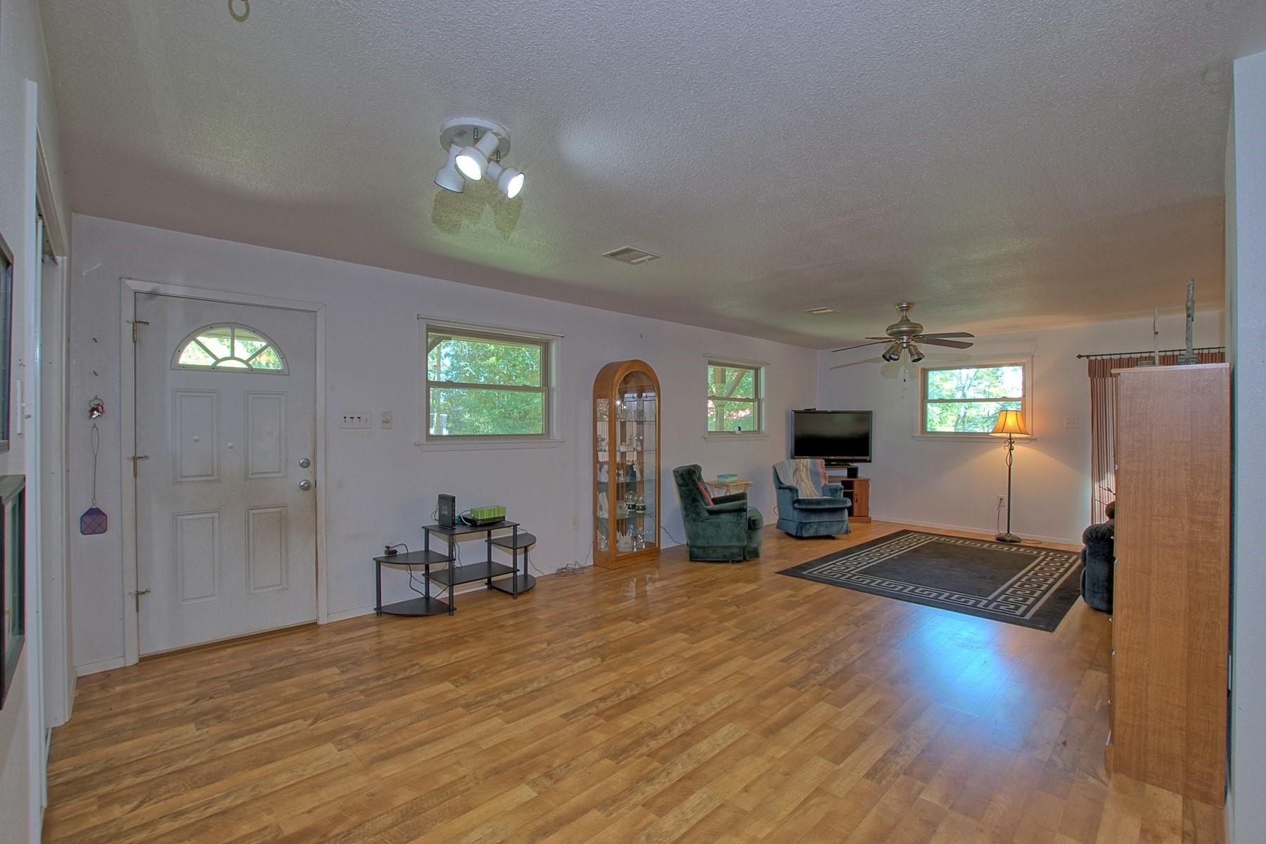 360 Oakhill Road Hemphill, TX 75948 - Photo 13 of 31
