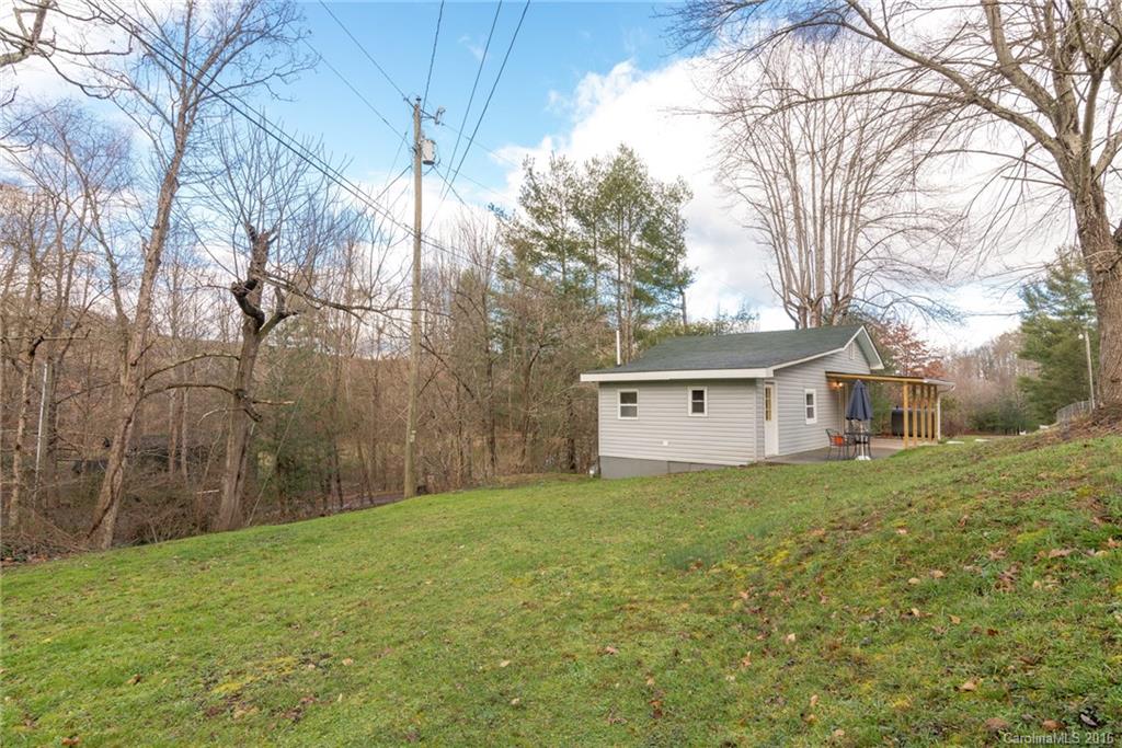 25 Solomon Road Leicester, NC 28748 - Photo 11 of 13 Gallery Image 11