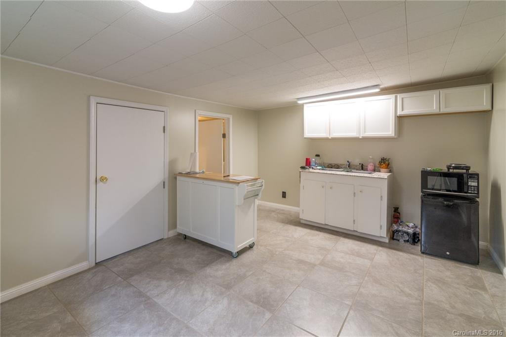 25 Solomon Road Leicester, NC 28748 - Photo 6 of 13 Gallery Image 6