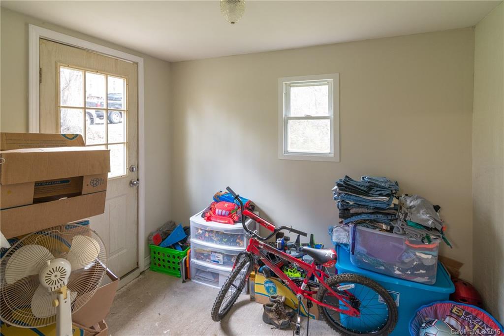 25 Solomon Road Leicester, NC 28748 - Photo 10 of 13 Gallery Image 10