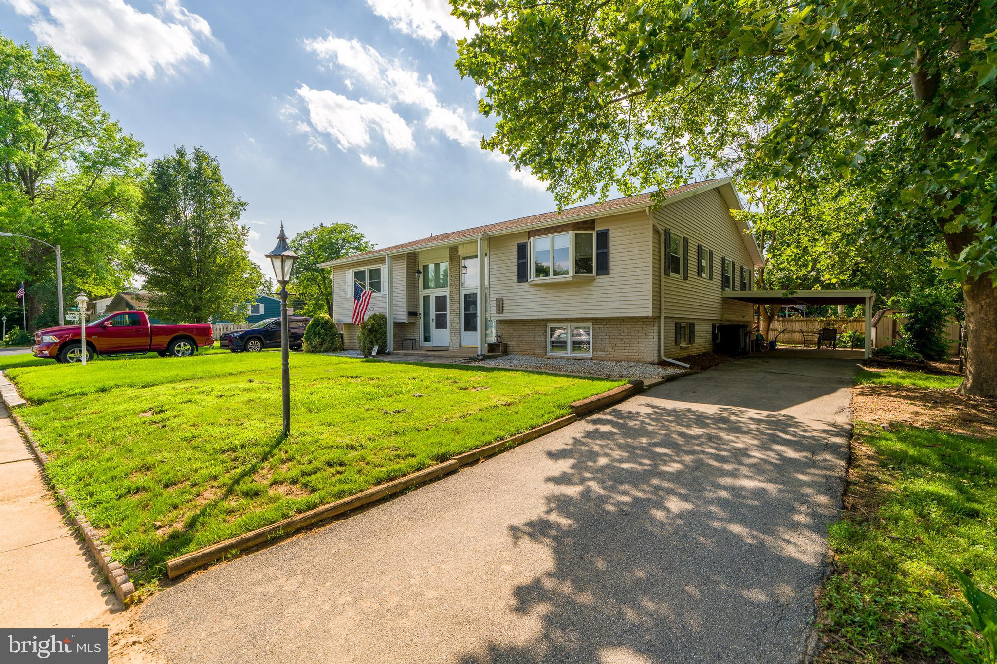 404 West Marion Street Lititz, PA 17543 - Photo 2 of 35