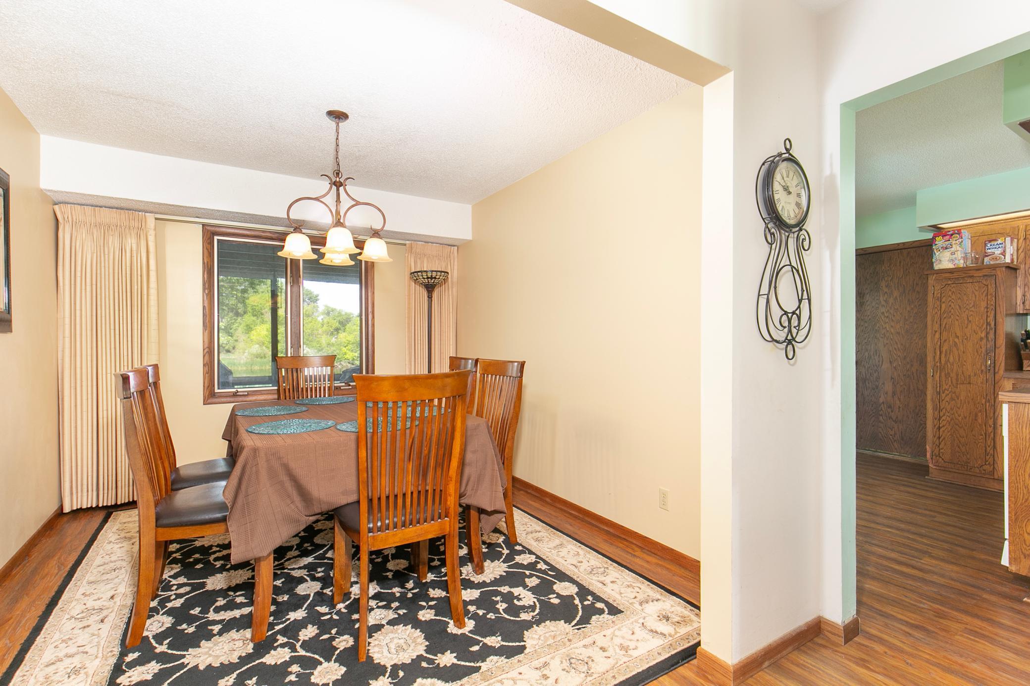9508 Yosemite Road Bloomington, MN 55437 - Photo 11 of 24 Gallery Image 11
