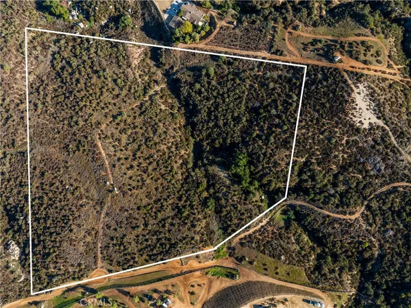 a view of a black and white wall