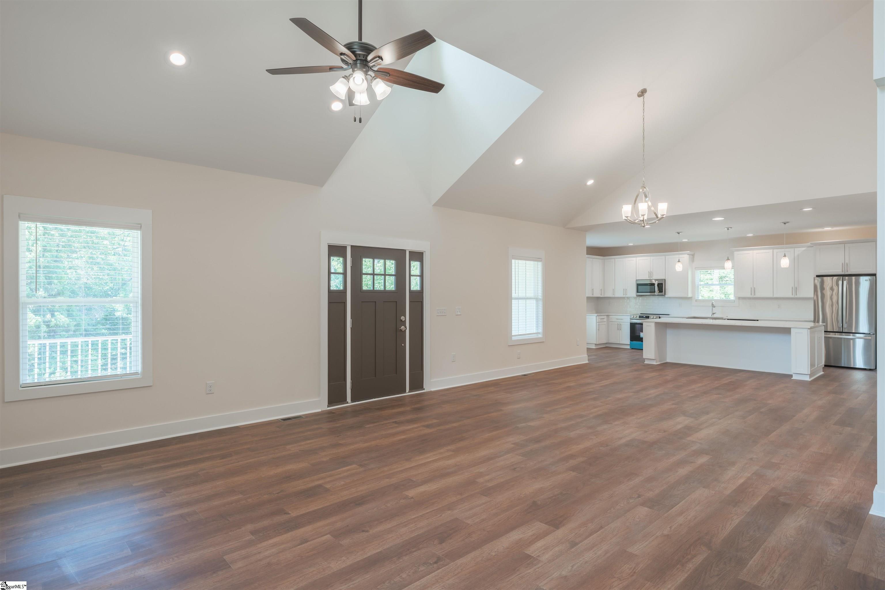 15004 Beacon Ridge Drive Seneca, SC 29678 - Photo 8 of 46