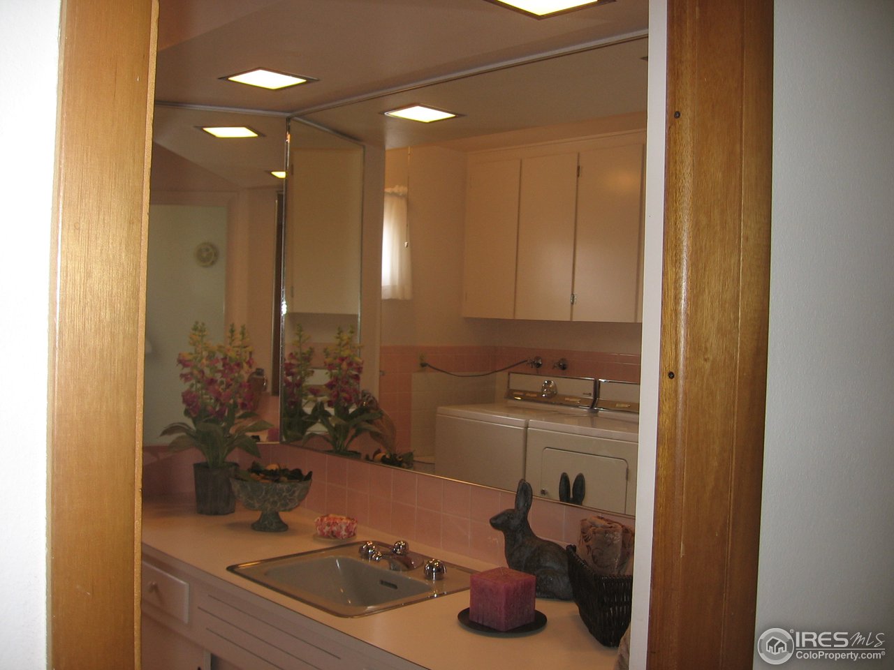 2108 14th Street Road Greeley, CO 80631 - Photo 10 of 17 Main floor bath