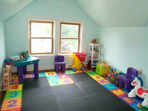 85 Strathmore Road Cranston, RI 02905 - Photo 7 of 8 Other.