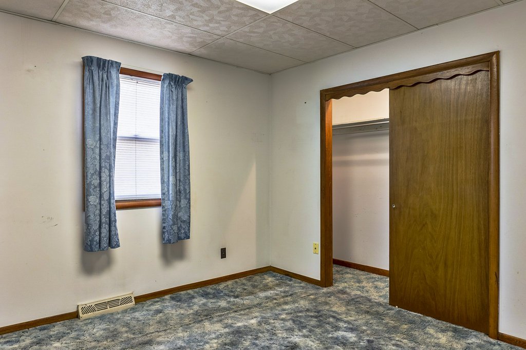 114 South Madison Street Saybrook, IL 61770 - Photo 21 of 31 an empty room with window