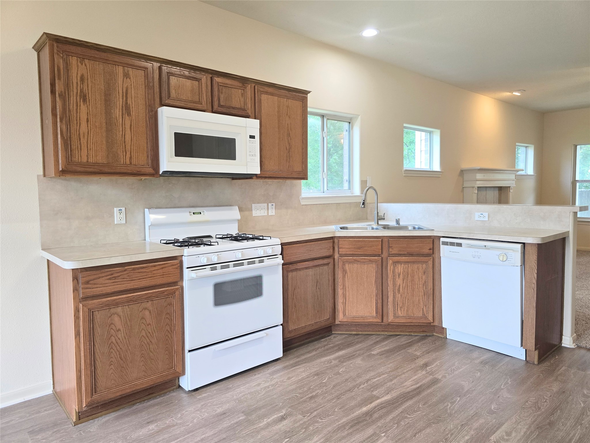 802 Marksey Court Spring, TX 77386 - Photo 10 of 27
