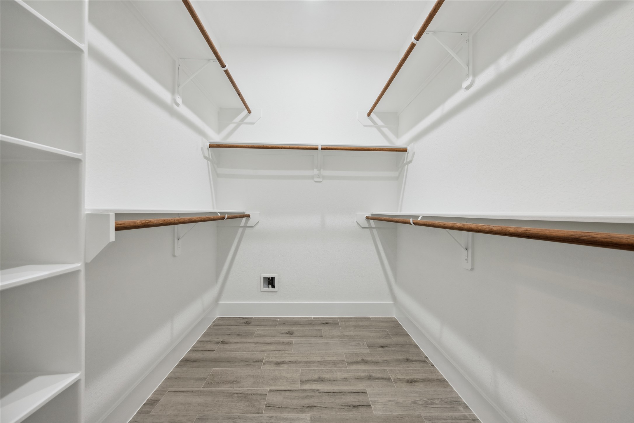 139 Popular Street Onalaska, TX 77360 - Photo 22 of 27 Primary closet with built ins.