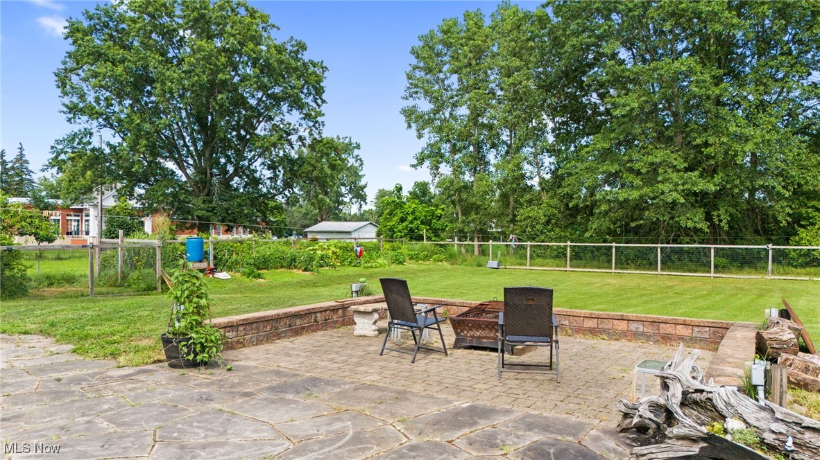 3945 Columbia Road Medina, OH 44256 - Photo 30 of 40 Fenced backyard featuring a patio