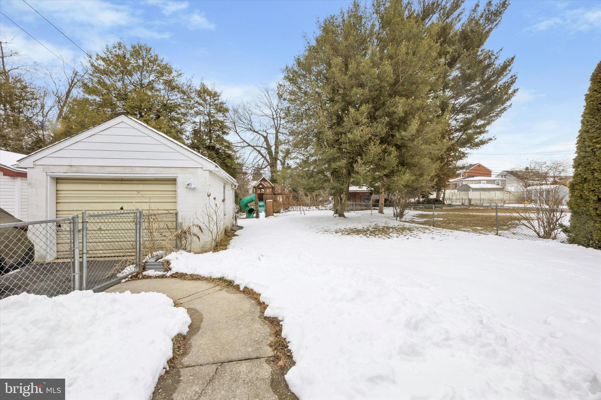 933 Greenbriar Lane Springfield, PA 19064 - Photo 16 of 20 a view of backyard of the house