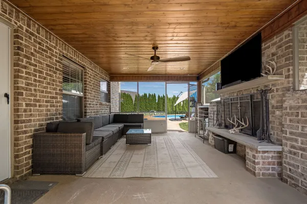 $725,000 | 2618 Cloverfields Court, Murfreesboro, TN 37130