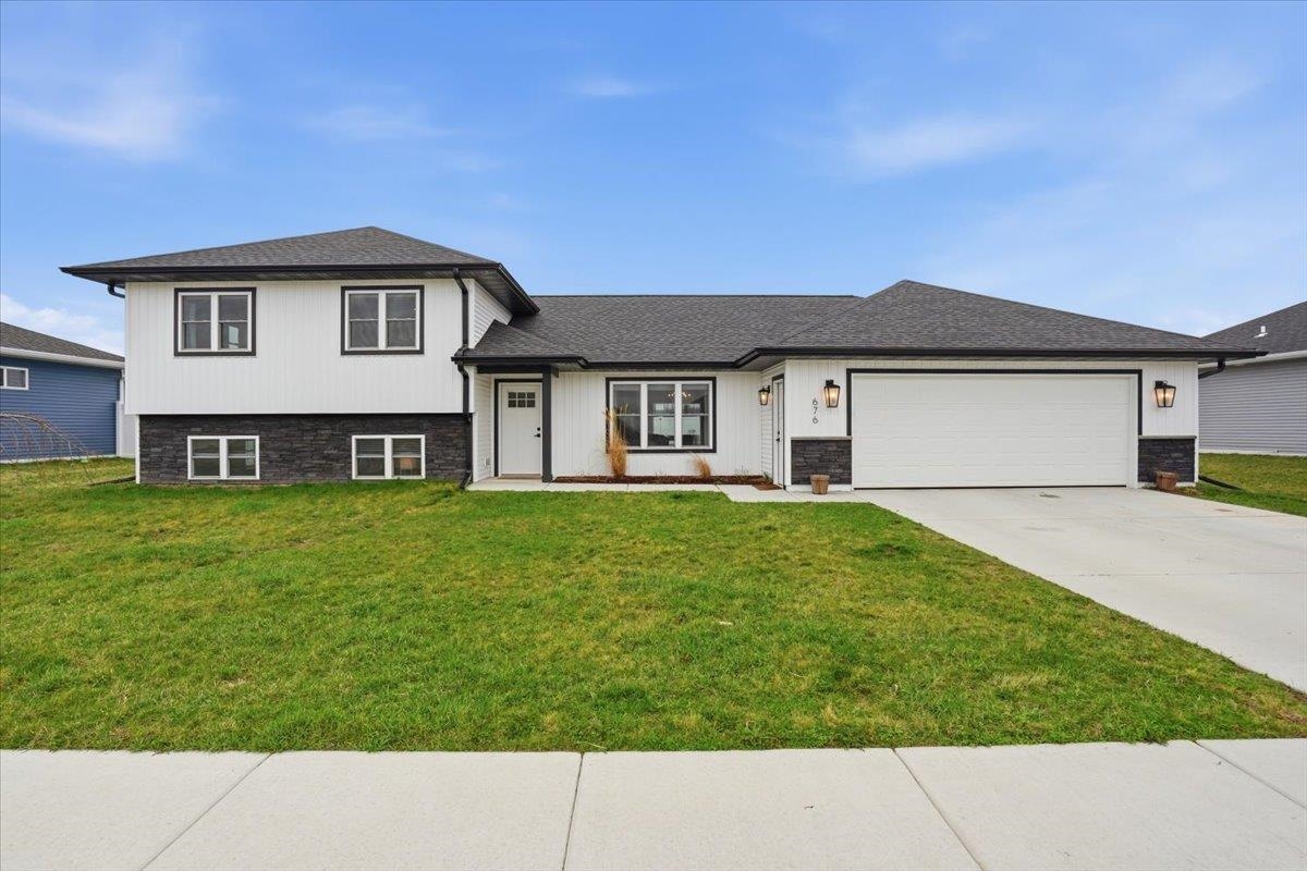 676 Porter Road Evansville, WI 53536 - Photo 3 of 50