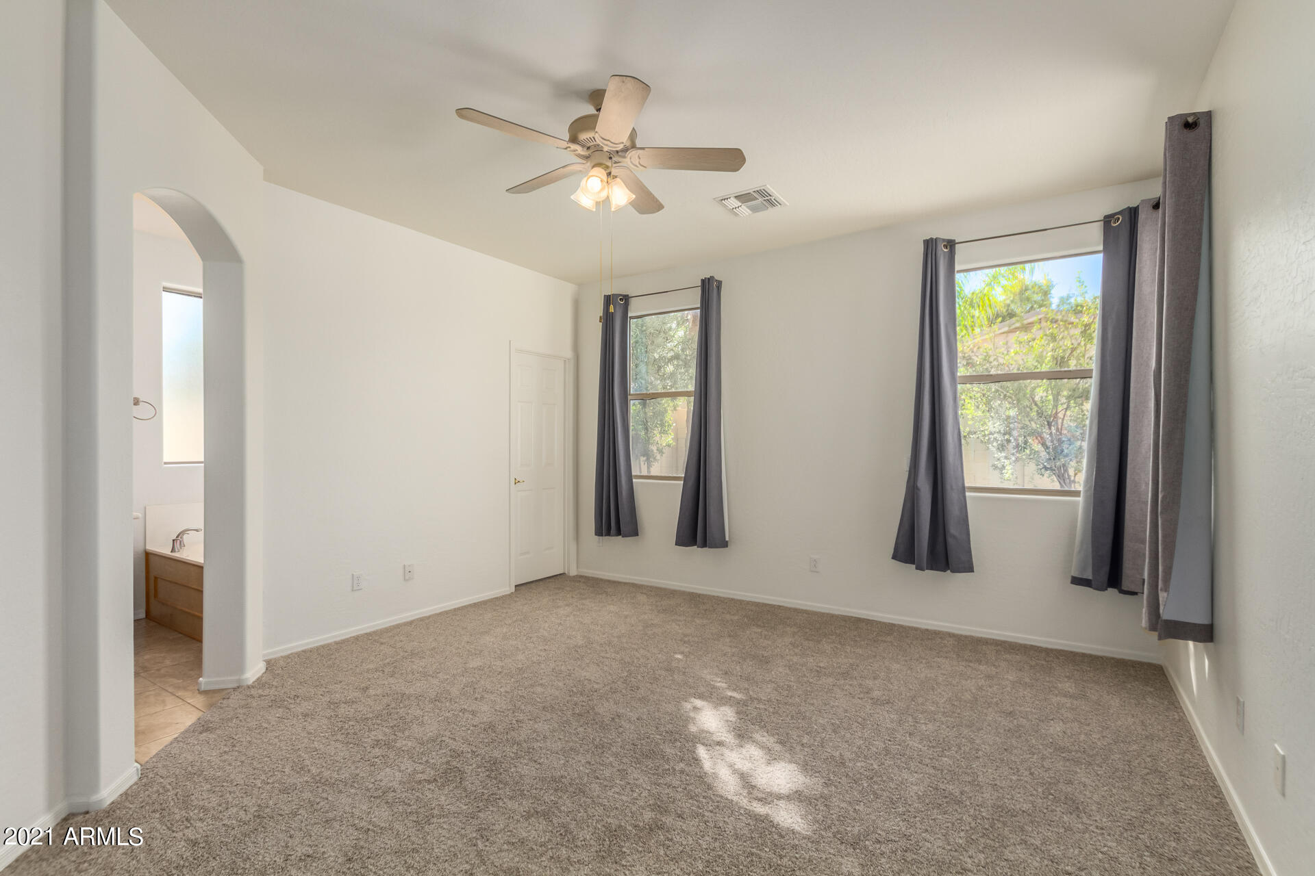2715 East Carson Road Phoenix, AZ 85042 - Photo 15 of 26 0015-15 - Carson
