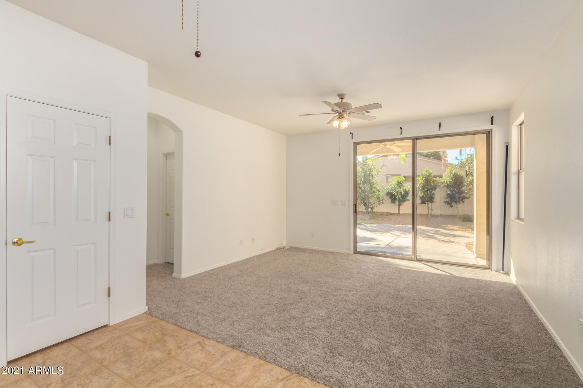 2715 East Carson Road Phoenix, AZ 85042 - Photo 8 of 26 0009-09 - Carson