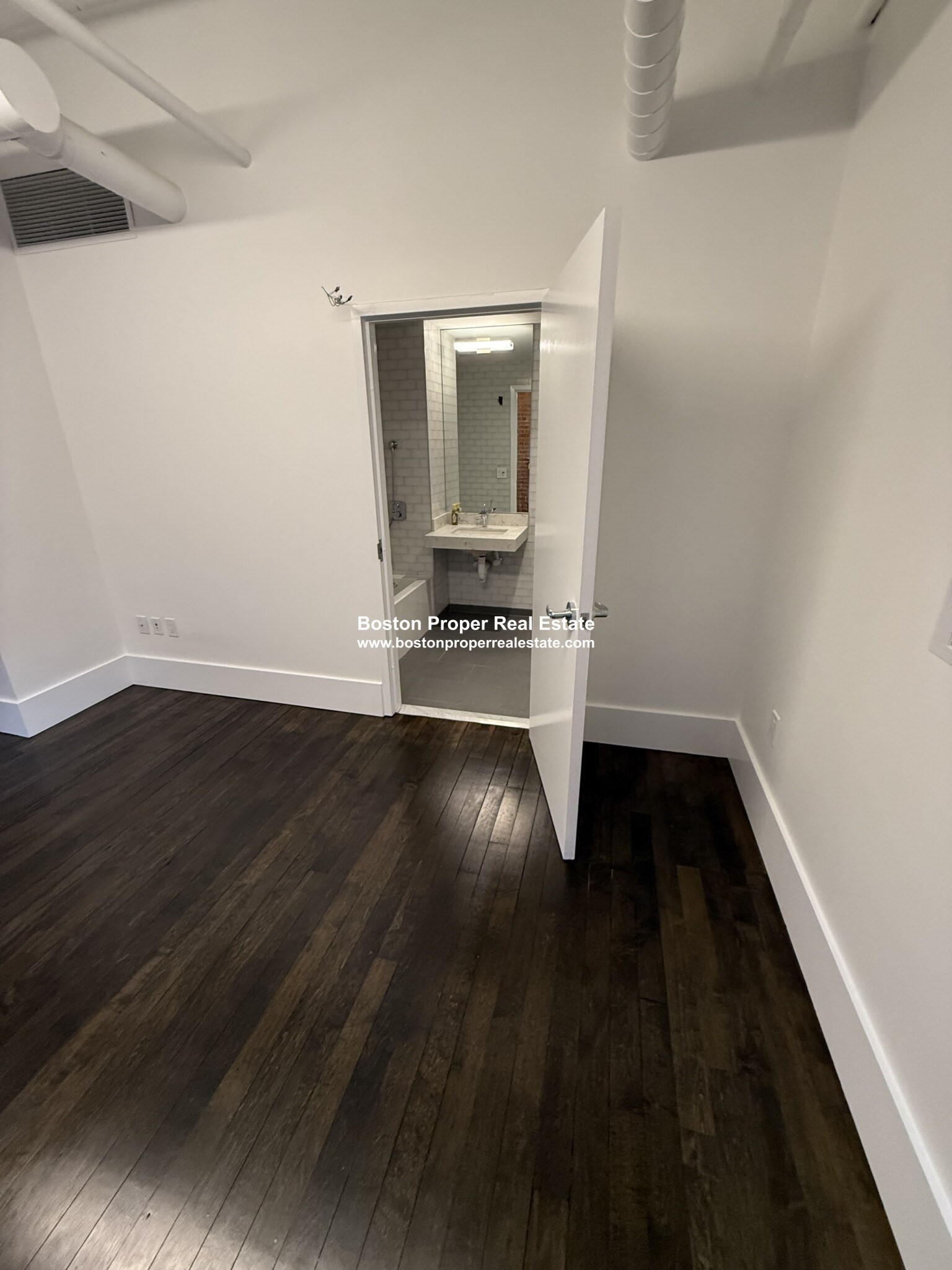 190 High Street, Unit 6 Boston, MA 02110 - Photo 21 of 32 Gallery Image 21